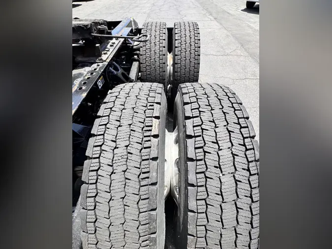2023 Peterbilt 579