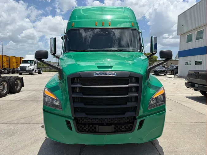 2022 Freightliner PT126SLP