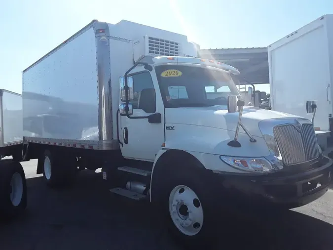 2020 NAVISTAR INTERNATIONAL MV607 (4X2)