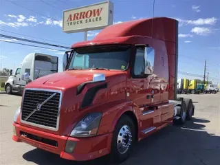2015 VOLVO VNL630