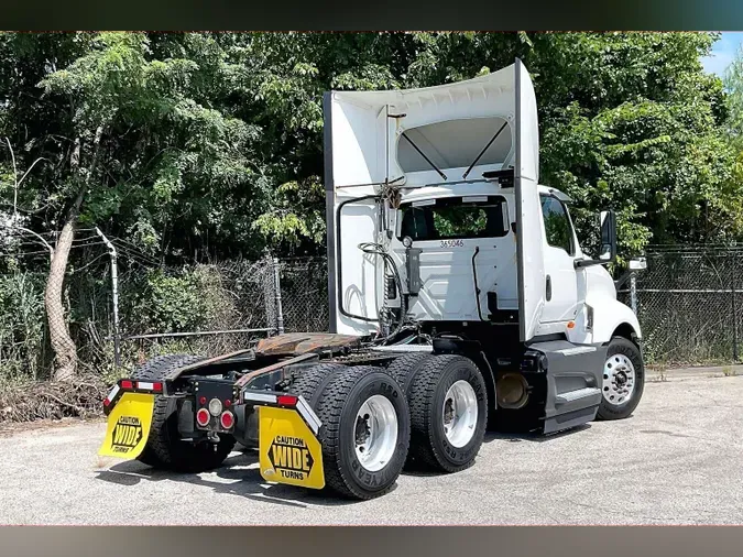 2022 INT LT625 6x48a1501c8c28be285e0ef5fb81852c20b