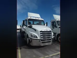 2019 FREIGHTLINER/MERCEDES NEW CASCADIA PX12664