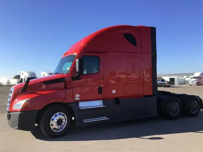 2021 FREIGHTLINER CA126