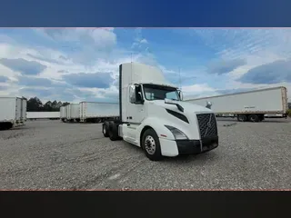 2019 Volvo VNL300