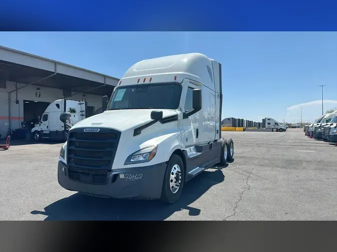 2023 Freightliner Cascadia 126