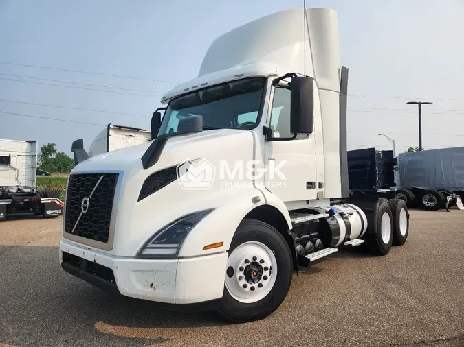 2020 VOLVO VNR64T3008a1bafda60cad45c744c09a92f27dbdd
