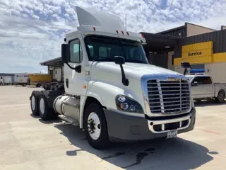 2016 FREIGHTLINER X12564ST