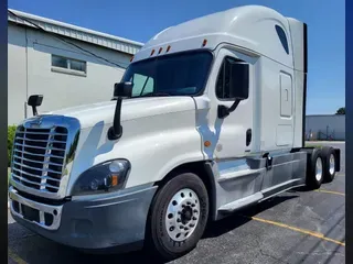 2019 FREIGHTLINER CASCADIA 125