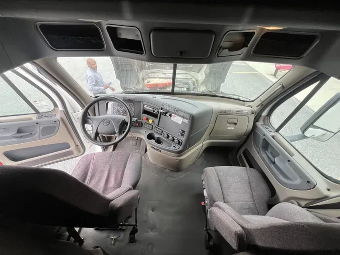 2020 Freightliner Cascadia