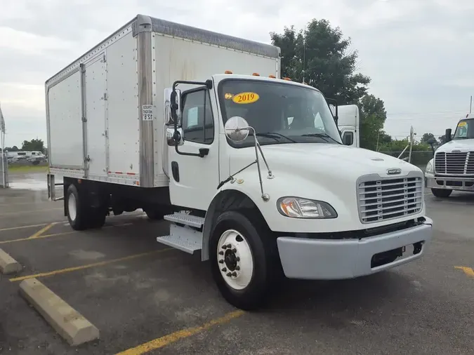 2019 FREIGHTLINER M2 106