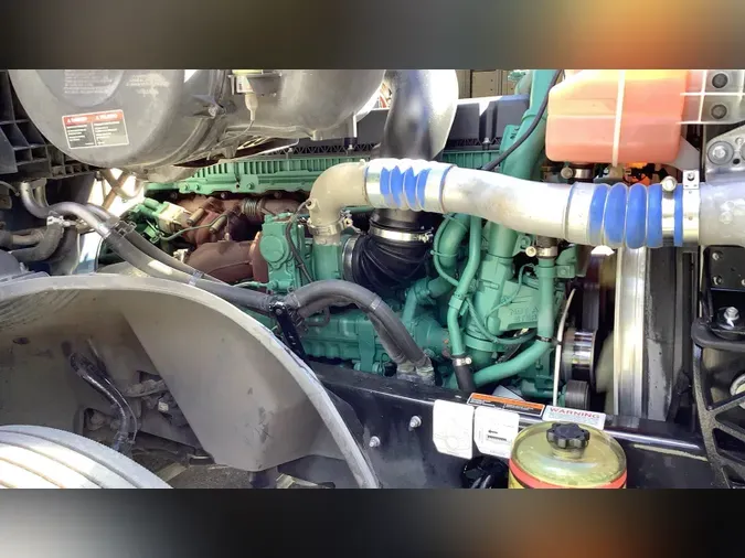 2022 Volvo VNL7608a21246cbb9a1da443e2249e15beb696