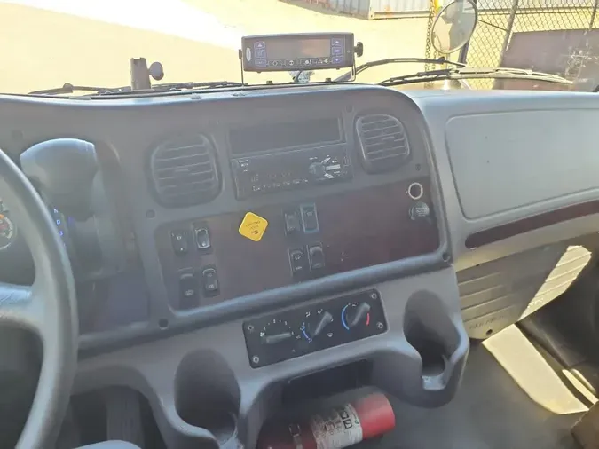 2019 FREIGHTLINER/MERCEDES M2 1068a235972a5e16fa8e442d657115e24ef