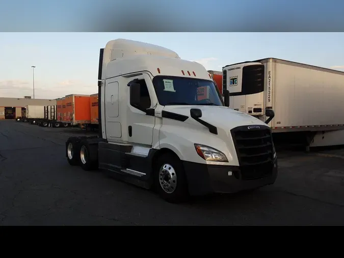 2021 Freightliner Cascadia 1268a274636328786e9827483d8d1ed6e37