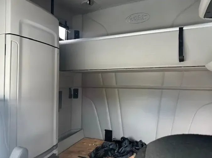 2021 Peterbilt 579