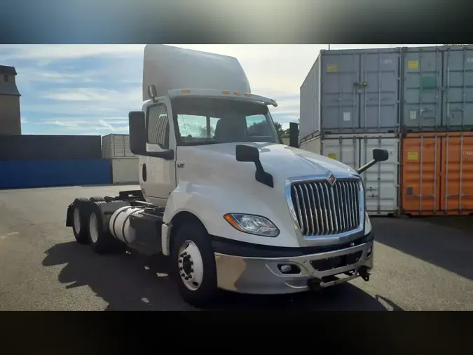 2019 NAVISTAR INTERNATIONAL LT625 DAYCAB T/A