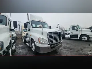 2018 FREIGHTLINER/MERCEDES CASCADIA 125