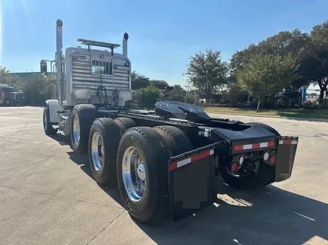 2021 Peterbilt 389
