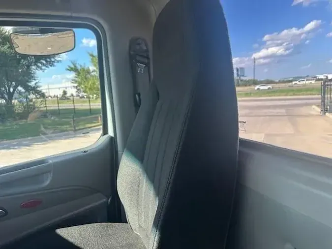 2020 Peterbilt 567