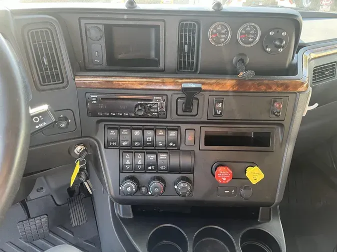 2020 International LT6258a3a814b33bfd447ae9ba58b3b3c4d0c