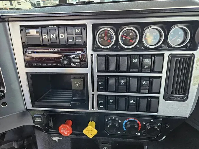 2020 MACK AN64T8a3b4818a9eb044e8af7cb64dc8dd13a