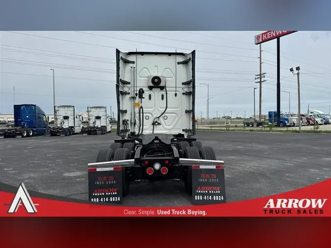 2020 FREIGHTLINER CA126