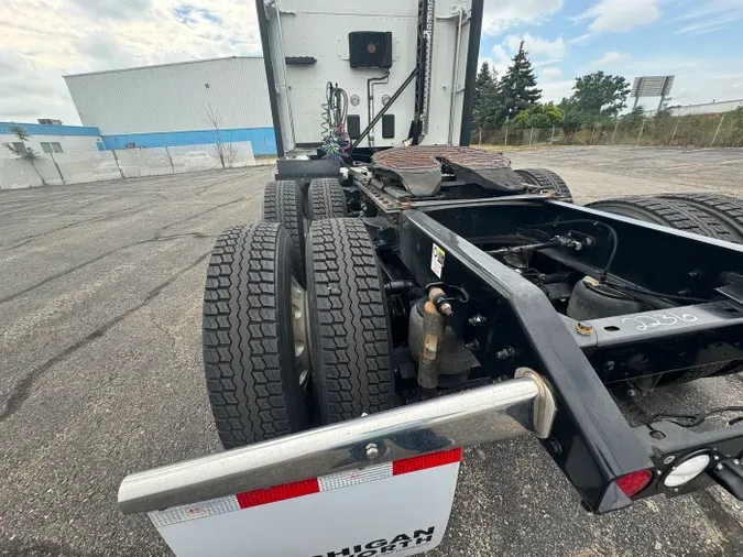 2022 Kenworth T680