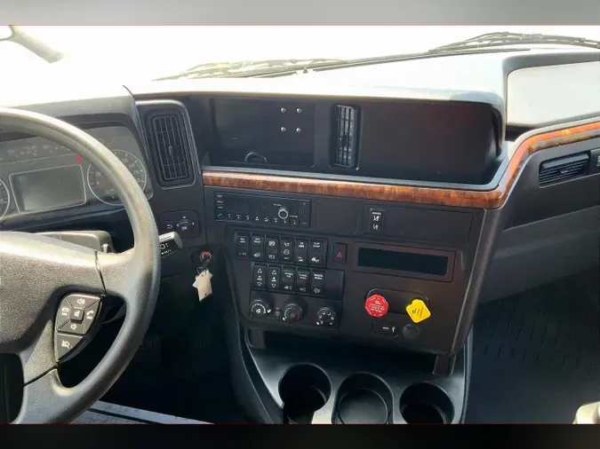 2022 INT LT625 6x4