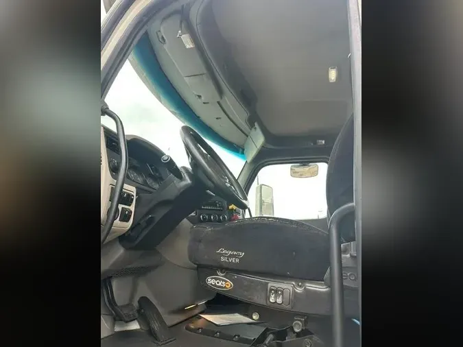 2021 Peterbilt 567