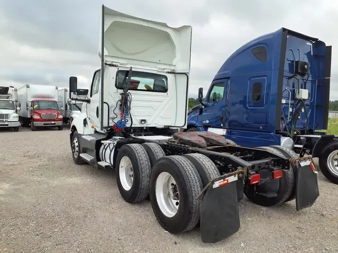 2020 NAVISTAR INTERNATIONAL LT625 DAYCAB T/A