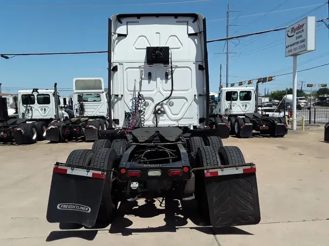 2018 FREIGHTLINER CASCADIA