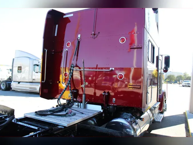 2023 Peterbilt 3898a4c69d661979bc2d10e2ec783147bc1