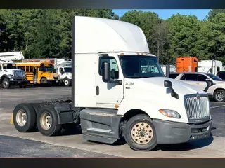 2021 INT LT625 6x4