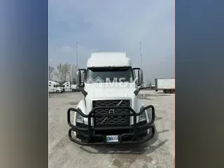 2024 VOLVO VNL64T760