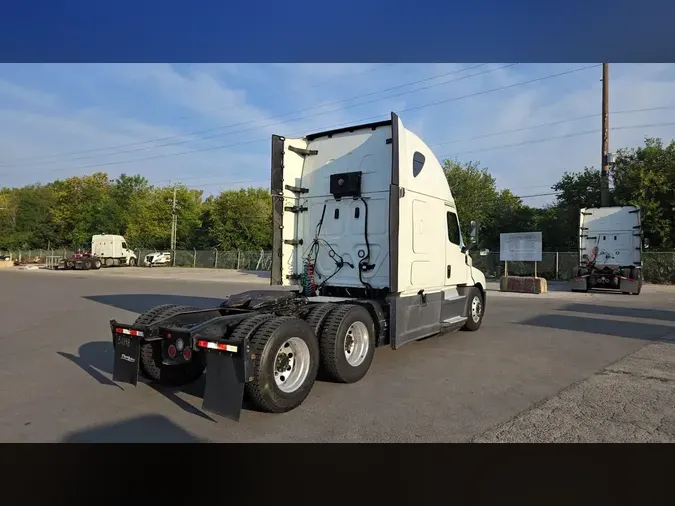 2020 Freightliner Cascadia