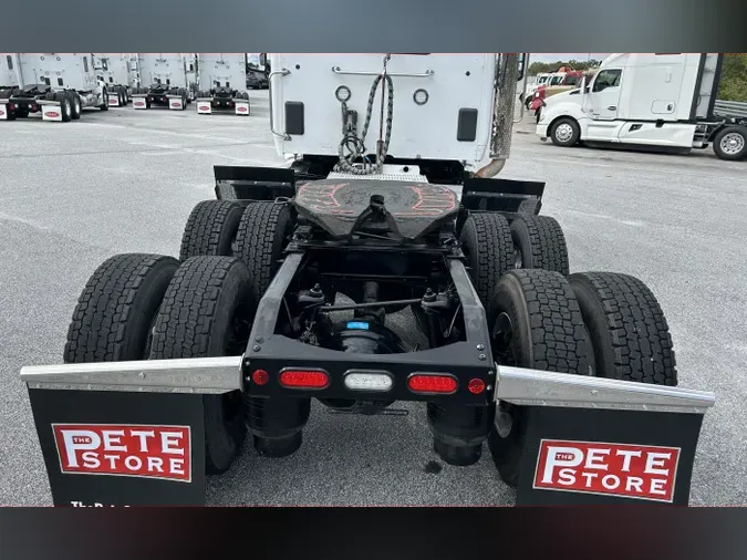 2020 Peterbilt 567