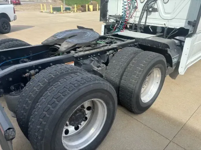 2020 Freightliner New Cascadia 126