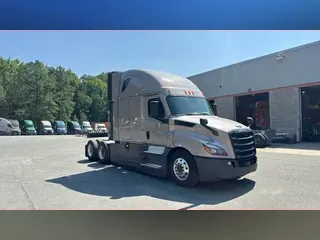 2025 Freightliner Cascadia 126
