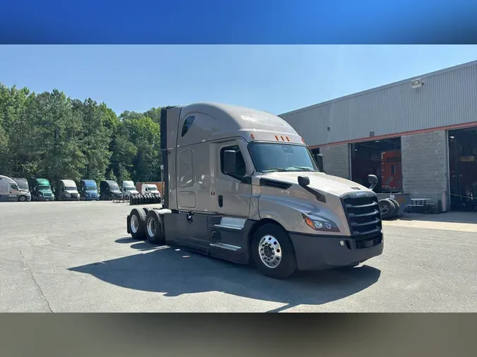 2025 Freightliner Cascadia 1268a61daee56160488a2aaabf24b338c14