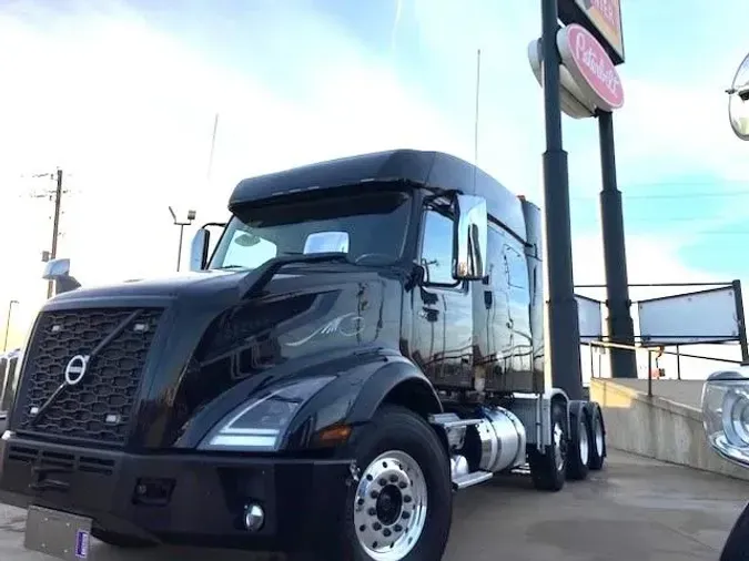 2021 Volvo VNL84T7408a652e4dca5658f2a57d972434504c69