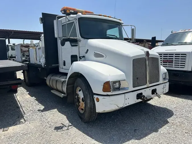 2007 KENWORTH T300