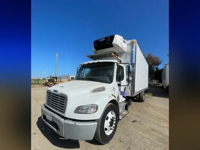 2016 FREIGHTLINER/MERCEDES M2 106