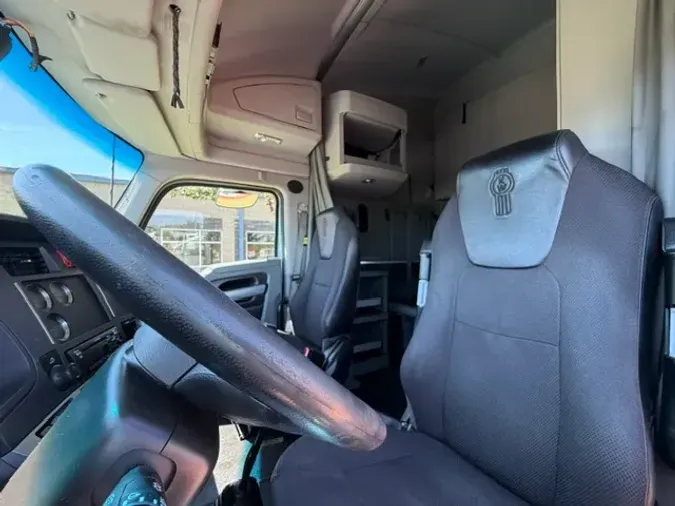 2021 KENWORTH T680