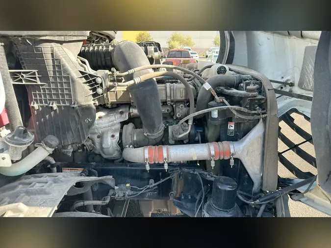 2021 Freightliner Cascadia 126