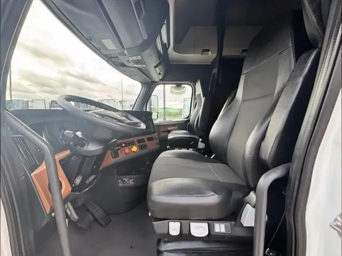 2022 Freightliner PT126SLP