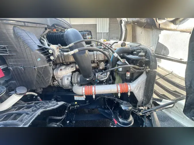 2021 Freightliner Cascadia 126