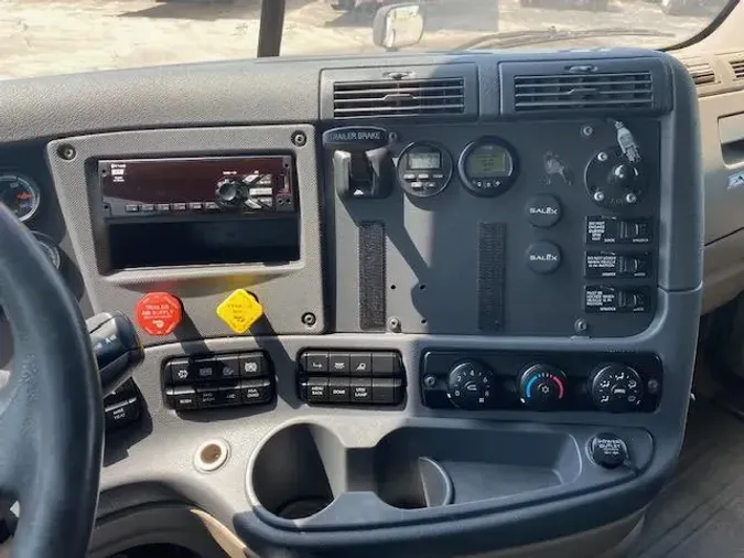 2019 Freightliner Cascadia