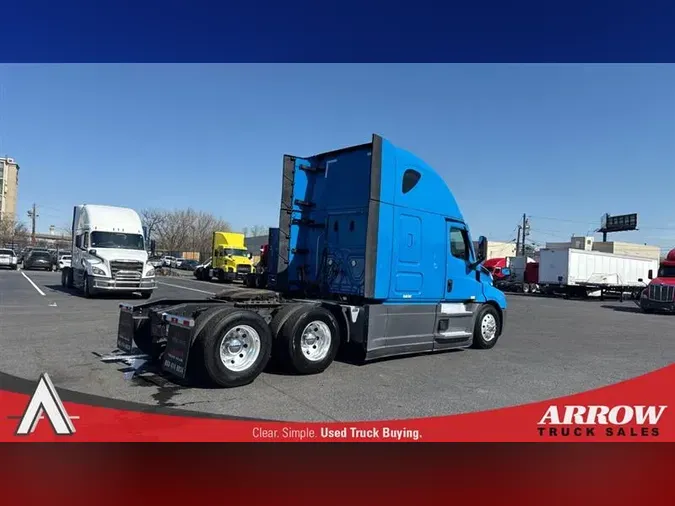 2022 FREIGHTLINER CA126