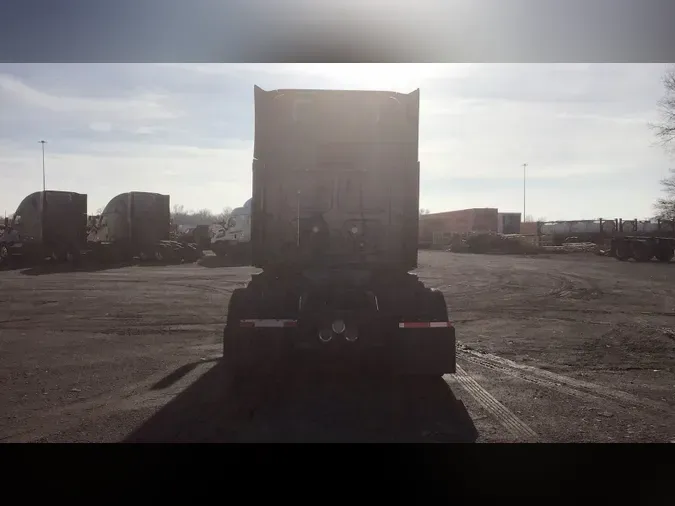 2020 Freightliner Cascadia 126