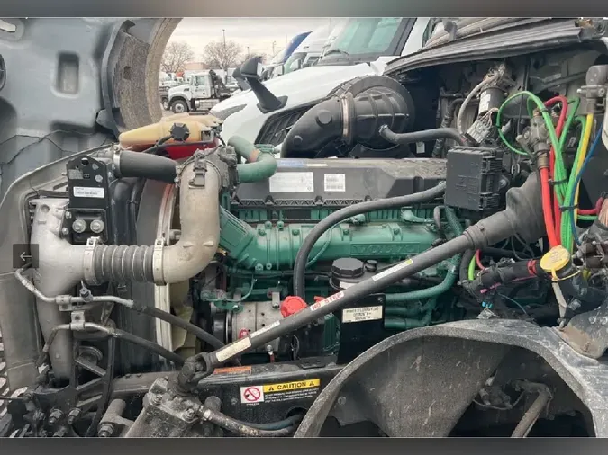 2020 VOLVO VNL64T8608a78bed4ee791b79d1f68615abef48d1