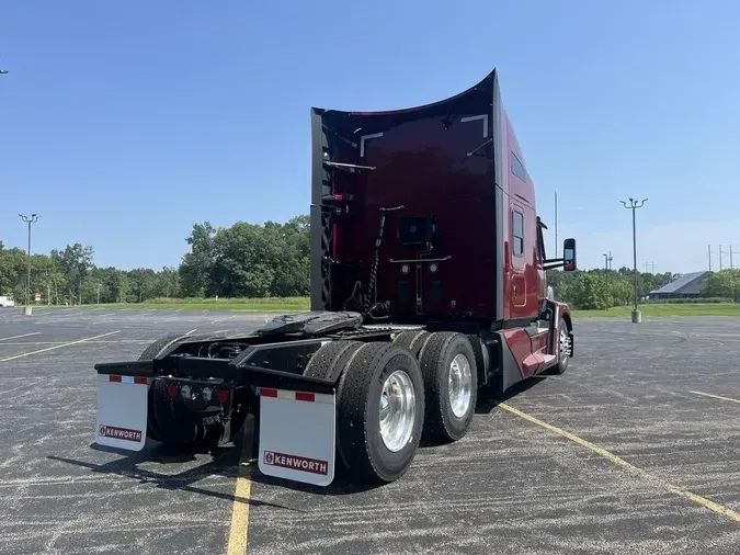 2025 Kenworth T680